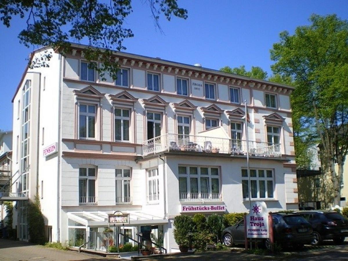 ホテル Haus Troja ロストック エクステリア 写真